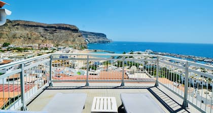 Casa Rustica mit tollem Wohnzimmer mit Meerblick