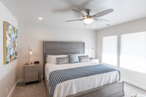 4 Schlafzimmer, Bügeleisen/Bügelbrett, kostenloses WLAN, Bettwäsche
