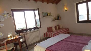 1 bedroom, WiFi, bed sheets