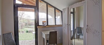 Bright cottage with terrace and pets allowed