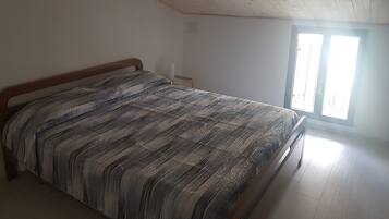 2 habitaciones, escritorio y wifi