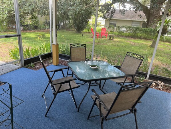 Outdoor dining