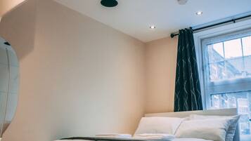 3 sovrum, värdeförvaringsskåp på rummet och strykjärn/strykbräda