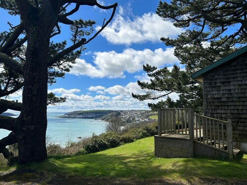 Windwhistle - Two Bedroom Cottage, Sleeps 4