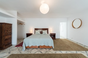 3 bedrooms, iron/ironing board, WiFi, bed sheets - Discover La Garita: no tourist, native beaches (telde)
