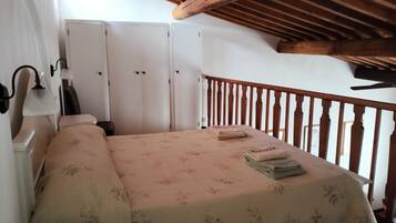 1 Schlafzimmer, Schreibtisch, Bügeleisen/Bügelbrett, kostenloses WLAN