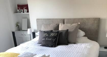 Reflections luxury holiday accommodation 2-6 guests