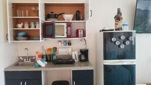 Interior - Budget Studio close Ft Laurderdale, South Beach with pool (Hallandale Beach)