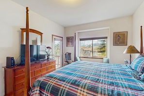 3 bedrooms, internet, bed sheets