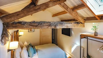 1 chambre, fer et planche Ă repasser, Wi-Fi, draps fournis