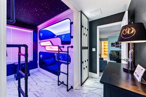 9 chambres, fer et planche à repasser, Wi-Fi gratuit, draps fournis