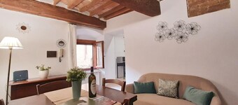 San Gimignano Apartments Vernaccia  free Netflix