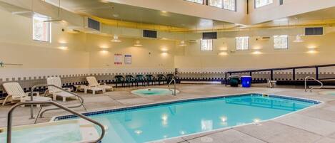 Innenpool, beheizter Pool