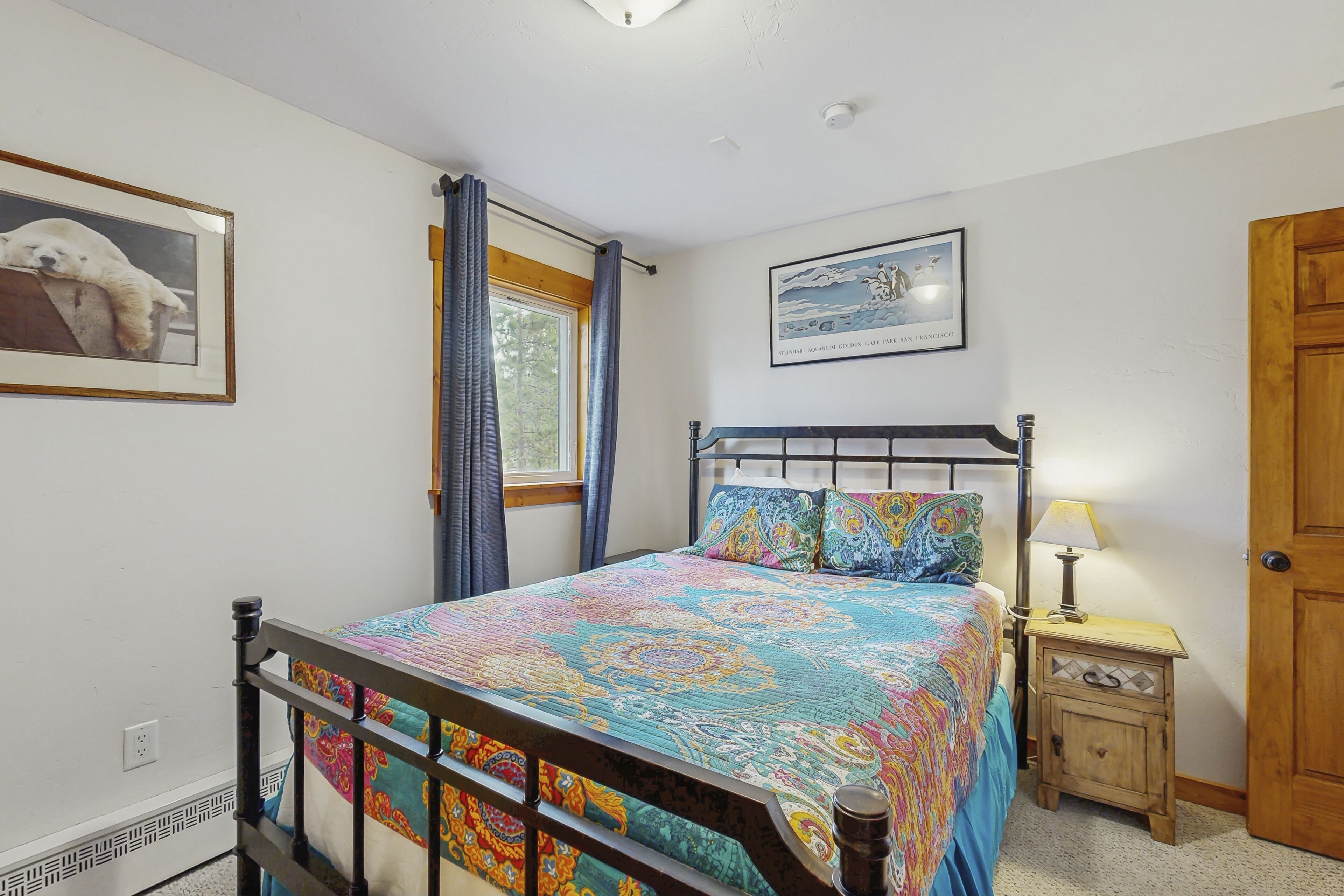 2 soverom, strykejern/-brett, internett (inkludert) og sengetøy