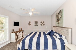 5 bedrooms, desk, iron/ironing board, travel cot