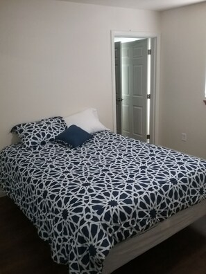 7 bedrooms, iron/ironing board, travel cot, free WiFi