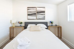 3 chambres, fer et planche à repasser, Wi-Fi gratuit, draps fournis