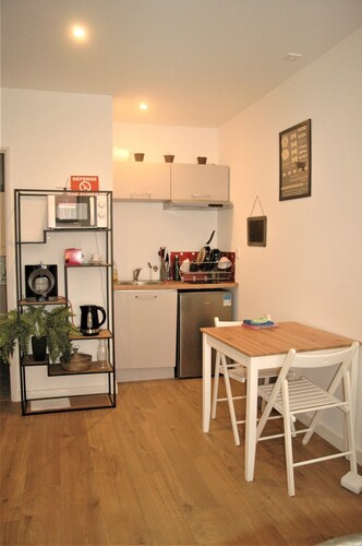 T2 Palace of Justice apartment Downtown