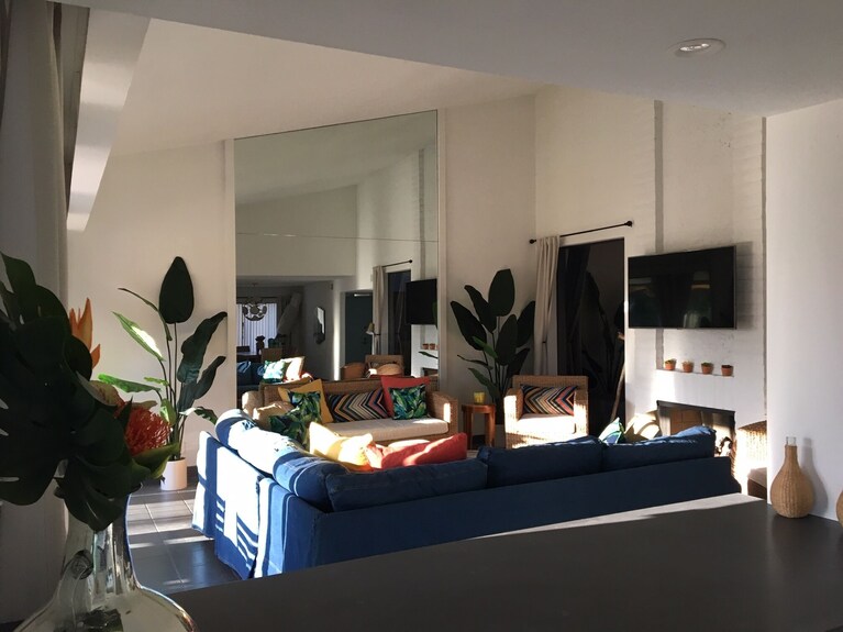 Newly Remodeled 3 Bedroom In Rancho Las Palmas Country Club - Rancho Mirage, CA