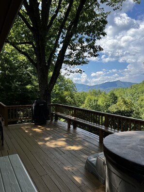 Terrace/patio - Firefly Cottage, Near Bryson City, and Nantahala Outdoor Center (Bryson City)