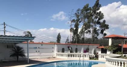 Quinta Napoleón Elegancia y Confort