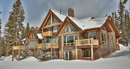 Perfect mountain getaway close to Winter Park Village!