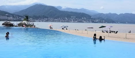 Outdoor pool, a heated pool