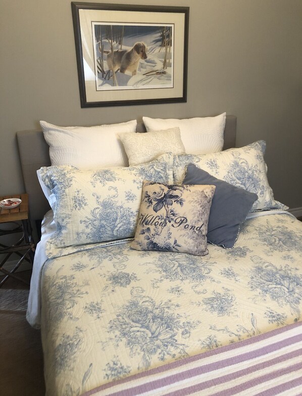 2 Schlafzimmer, Schreibtisch, Bügeleisen/Bügelbrett, kostenloses WLAN