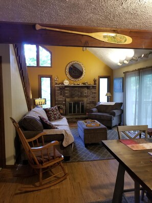 Smart-tv, pejs, bordfodbold