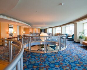 Interior - Luxury oceanfront condo w/ Breathtaking views. Lazy River, pools, hot tubs. (North Myrtle Beach)