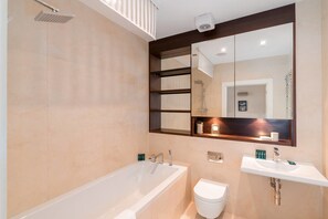 Ferienhaus (4 Bedrooms) | Badezimmer