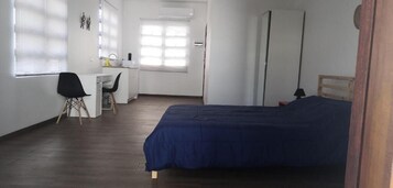 Basic Double Room | Individually decorated, individually furnished, desk, laptop workspace