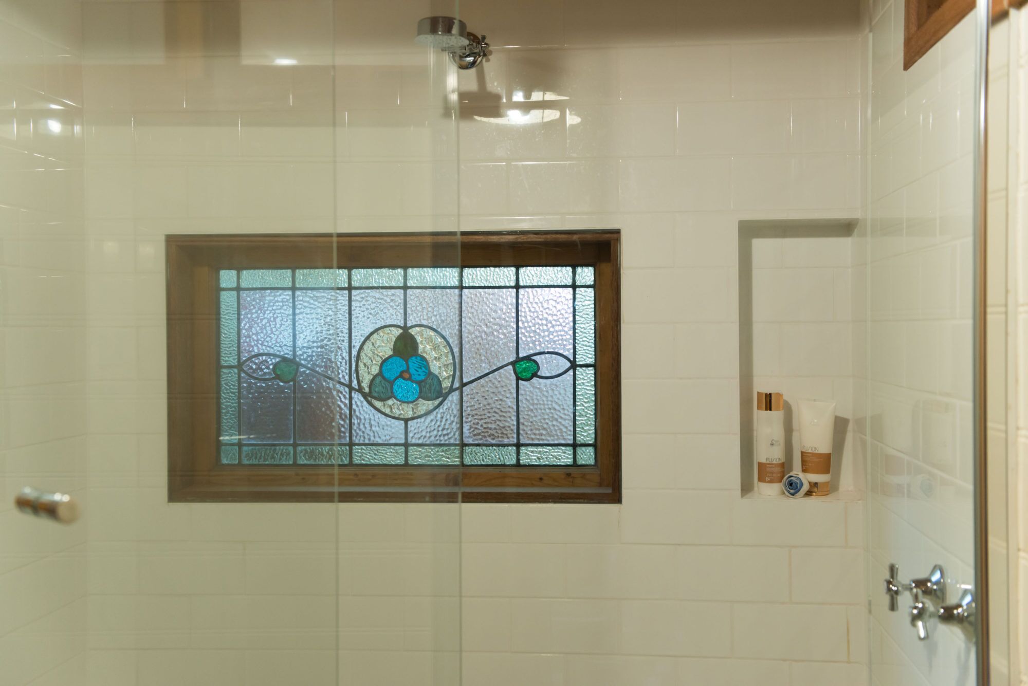 Unwind Holidays Camellia Cottage: Hideaway in the Picturesque Adelaide Hills. — image 15