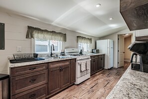 Fridge, microwave, oven, stovetop - Cheerful Single Level Home w/ Shared Beach on Sebago Lake! (Sebago)
