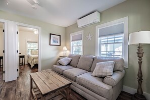 TV - Cheerful Single Level Home w/ Shared Beach on Sebago Lake! (Sebago)