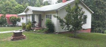Home away from Home. Pet friendly.
