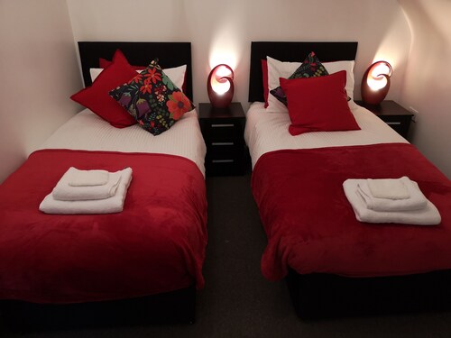 Spacious 4 bed apartment