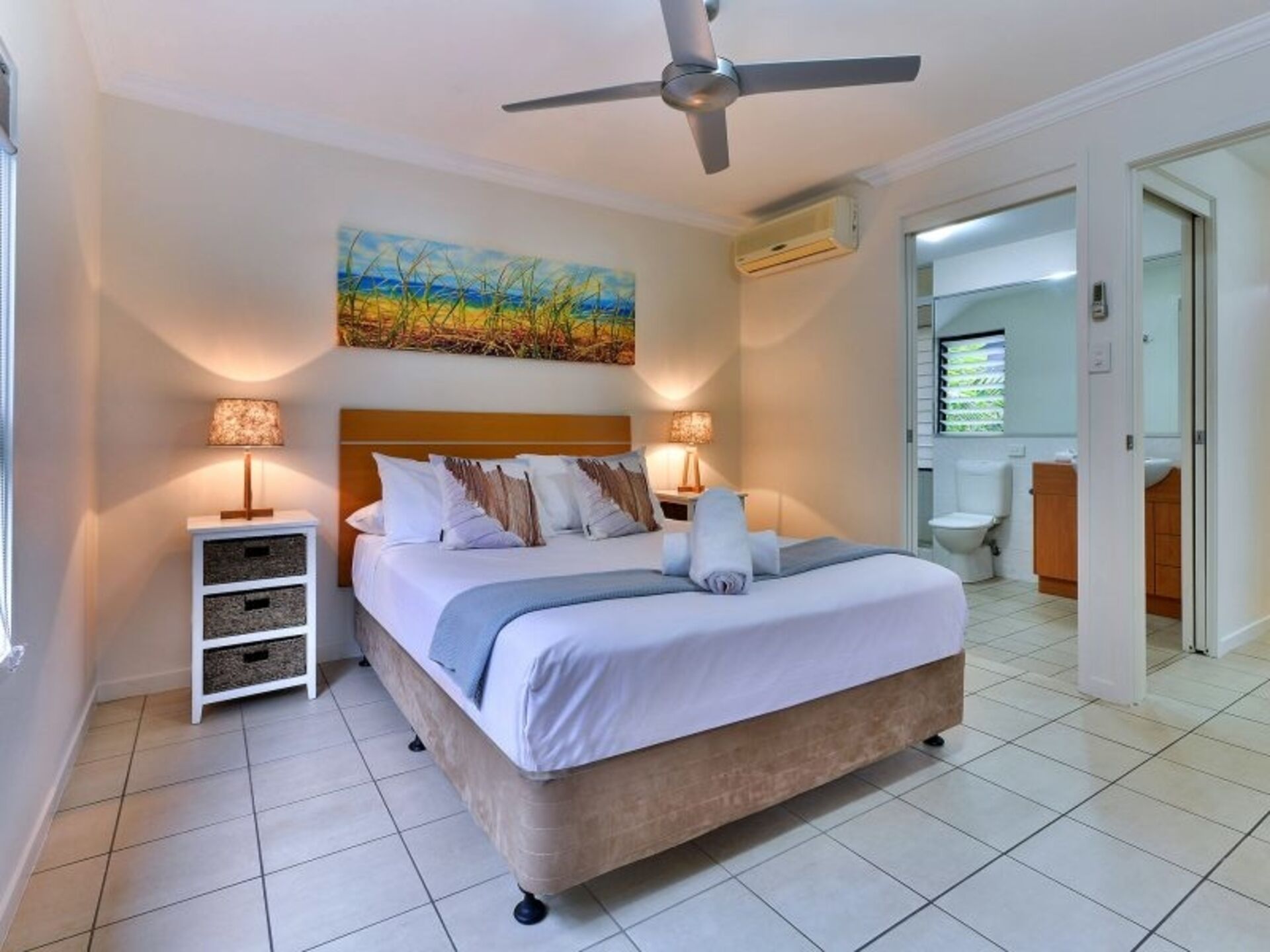 Oasis 19, Hamilton Island