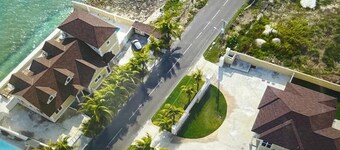 Our Newest Listing! TROPICAL HAVEN -  A Tropical Paradise in Eastern Nassau! 