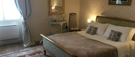 2 chambres, fer et planche Ă repasser, Wi-Fi, literie fournie