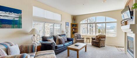 TV, fireplace, DVD player