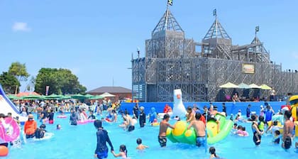 Izu Kogen Ito · Glamping en Izu Kogen!Barbacoa con mascotas en la terraza de madera.Cabaña familiar con tobogán hamaca