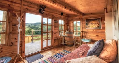 Gîte „Zwischen Freunden“ für 6 Personen mit beheiztem Pool, Haustiere erlaubt. Balneo-Option