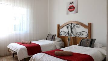 6 habitaciones, tabla de planchar con plancha y wifi gratis