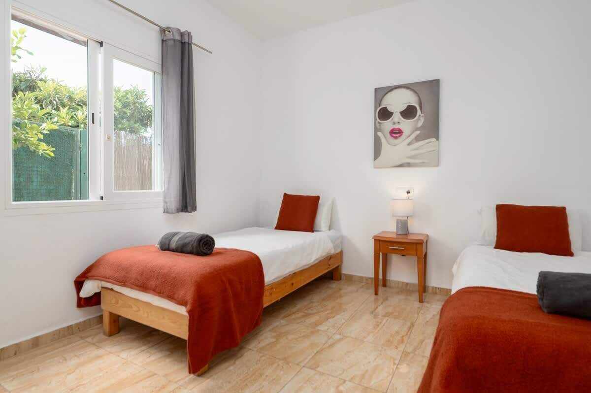 7 Schlafzimmer, Bügeleisen/Bügelbrett, kostenloses WLAN, Bettwäsche