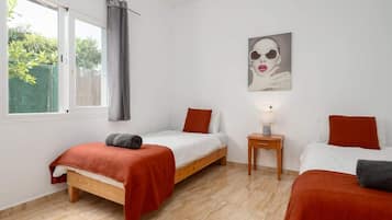 7 Schlafzimmer, Bügeleisen/Bügelbrett, kostenloses WLAN, Bettwäsche