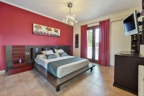 5 chambres, fer et planche à repasser, Wi-Fi gratuit, draps fournis