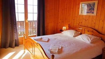 4 chambres, fer et planche Ă repasser, Internet gratuit