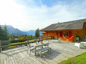 Outdoor dining - Saint Piran by Interhome (Villars)