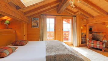 5 Schlafzimmer, Schreibtisch, WLAN